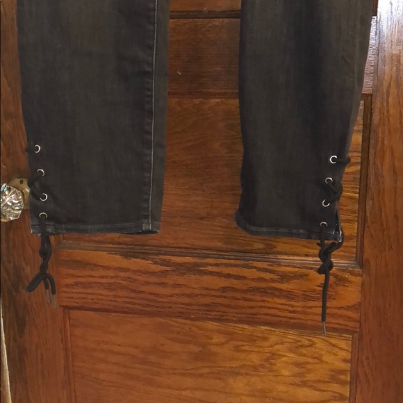 Levi’s women’s size 18 skinny ankle jeans. - Picture 2 of 5